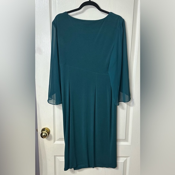 Connected Apparel Forest Geeen Long Sleeve Dress - Picture 2 of 6